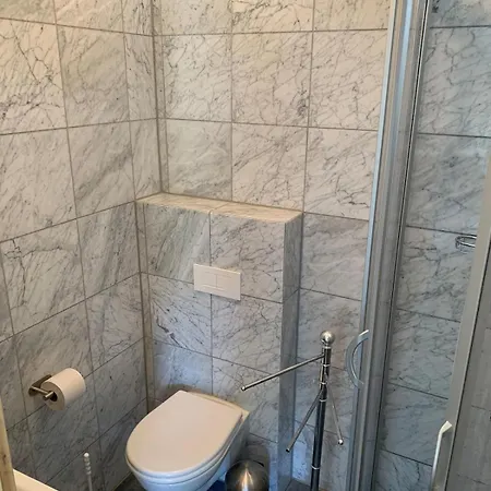 Kleines Ruegen, Perfekt Fuer Radler, Surfer Garz (Rugen)